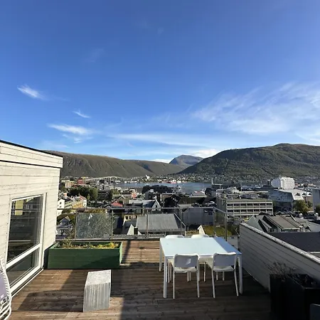 Majestic View In Downtown Apartment